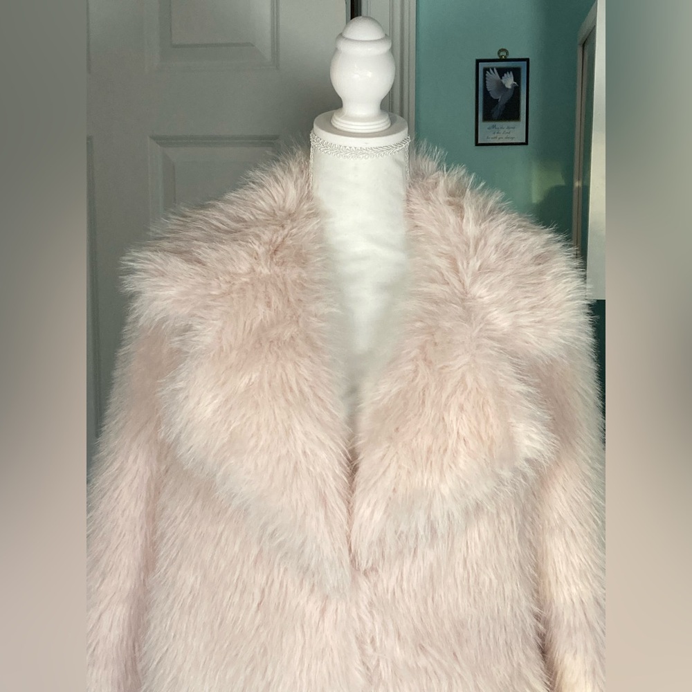 Chic Pink Faux Fur Coat - Picture 5 of 14